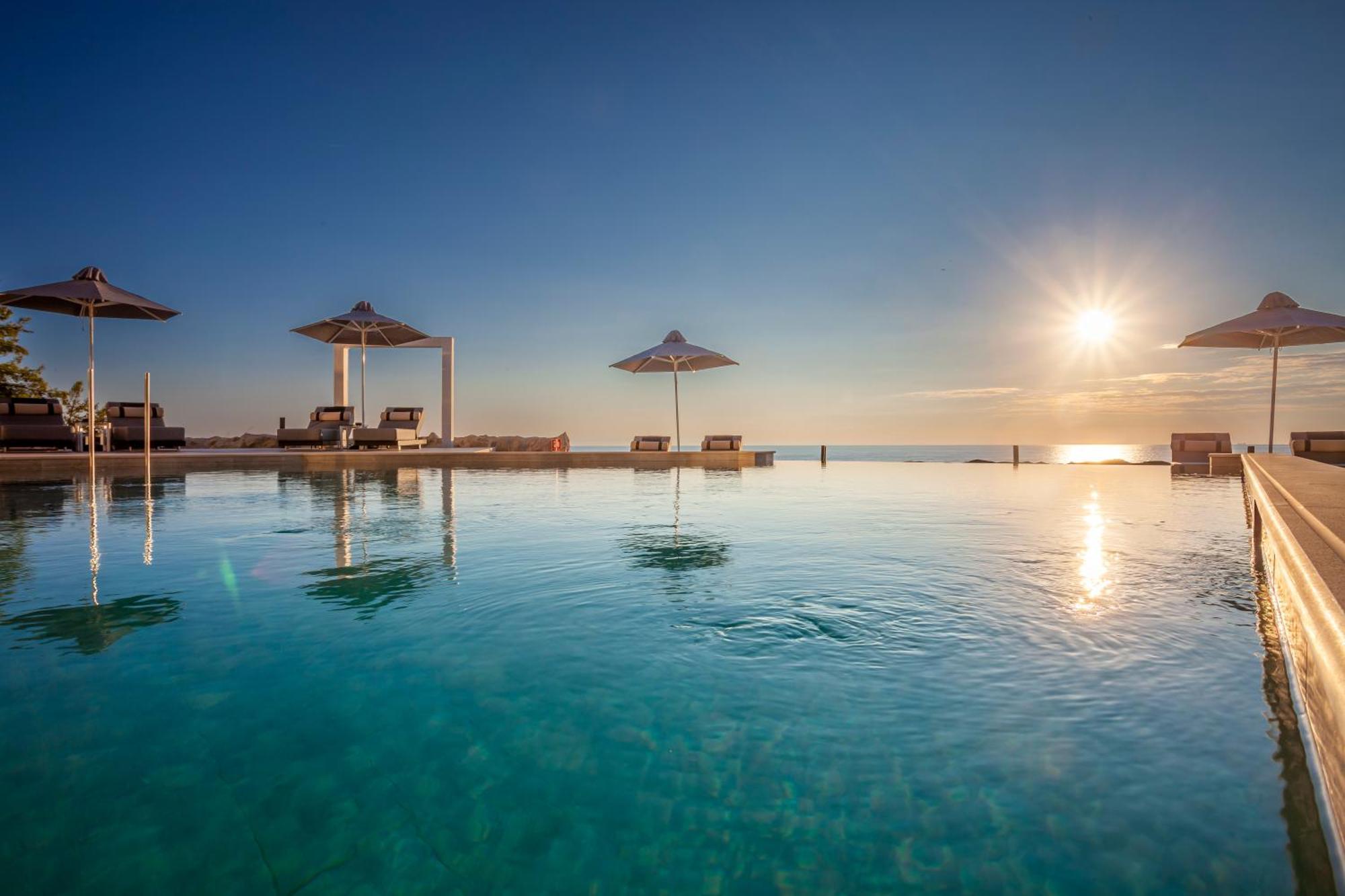 Akrotiri Olympus Luxury Suites - Adults Only Plaka Litochorou Extérieur photo